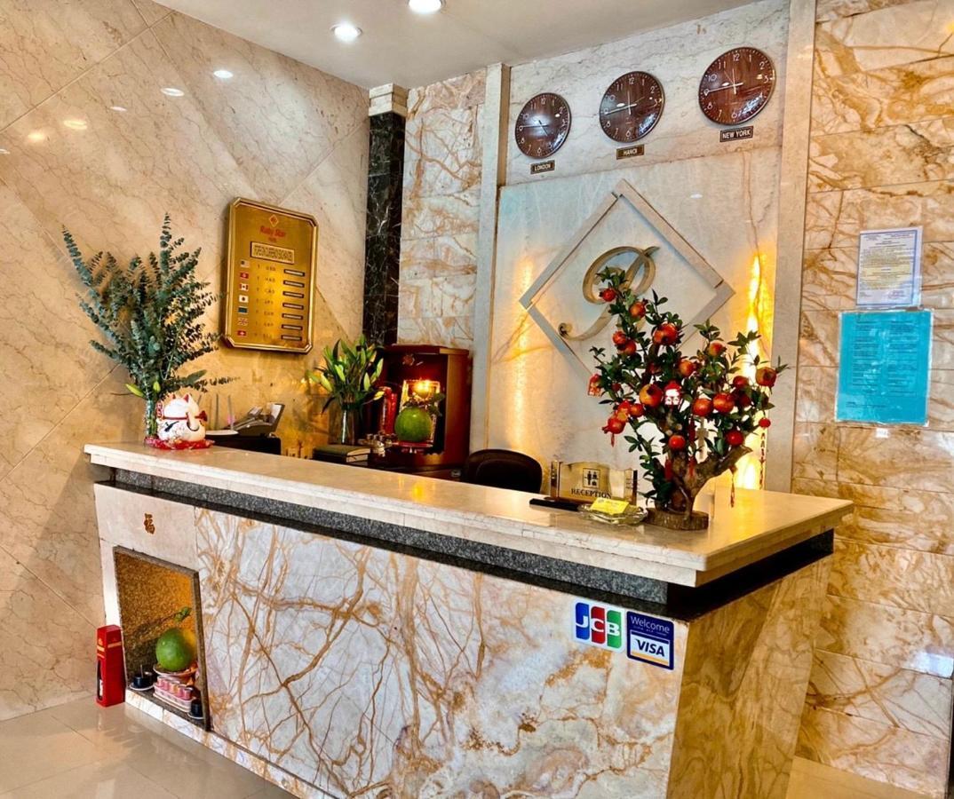 Ruby Star Hotel- Near Ben Thanh Market Хошимин Экстерьер фото