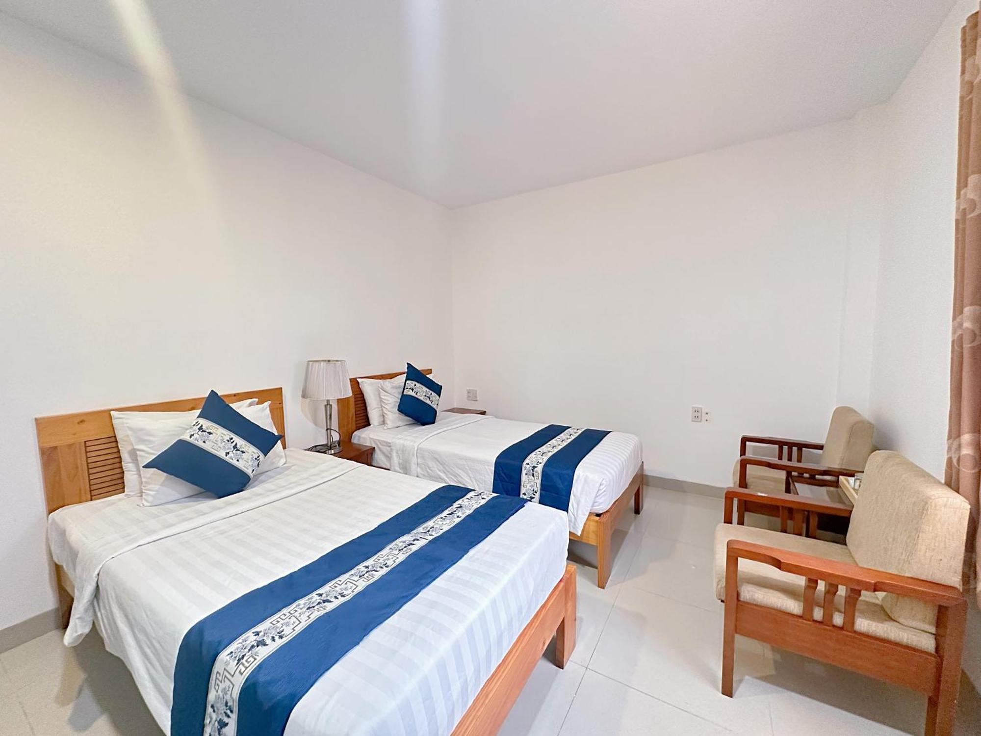 Ruby Star Hotel- Near Ben Thanh Market Хошимин Экстерьер фото