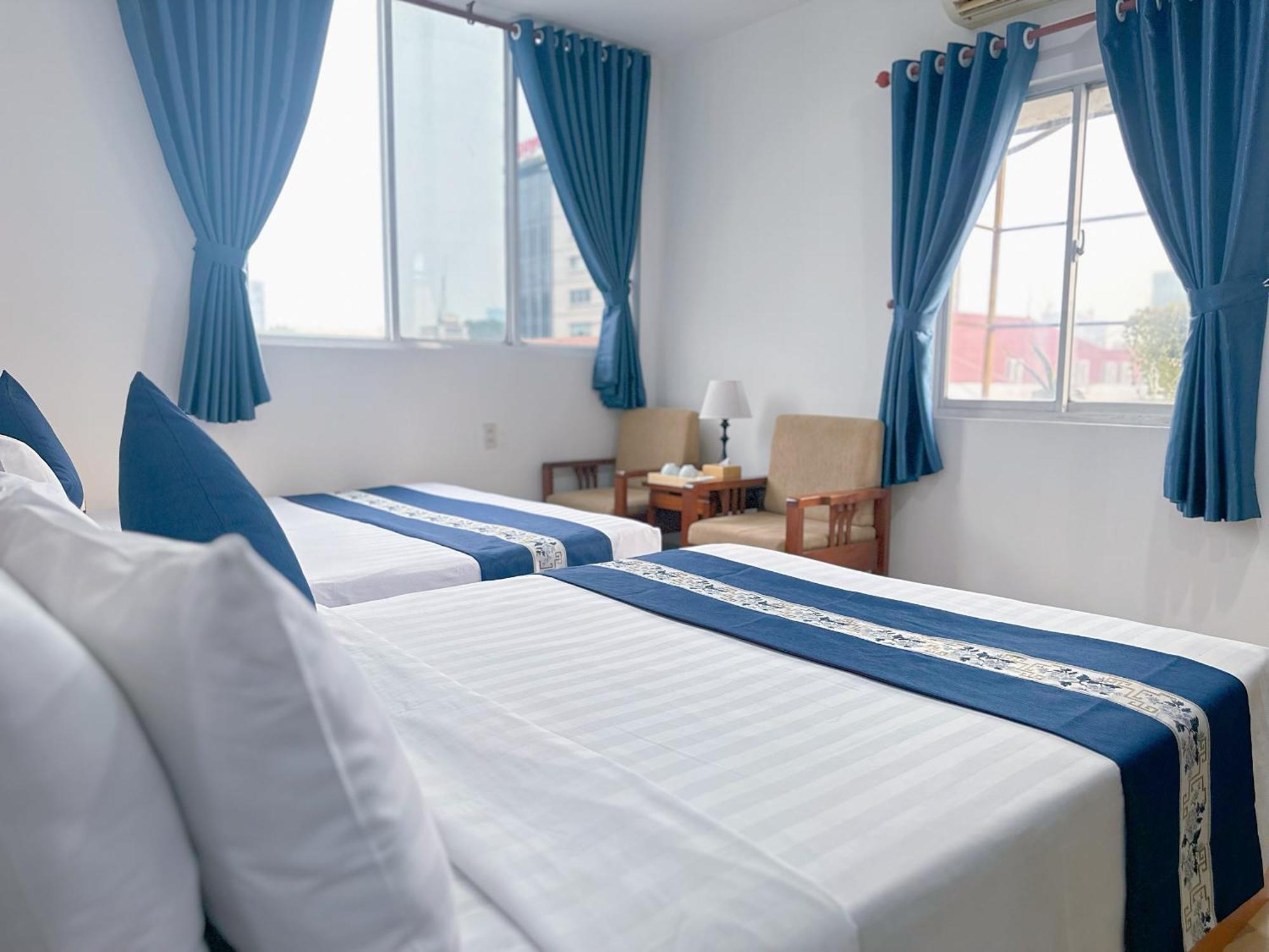 Ruby Star Hotel- Near Ben Thanh Market Хошимин Экстерьер фото
