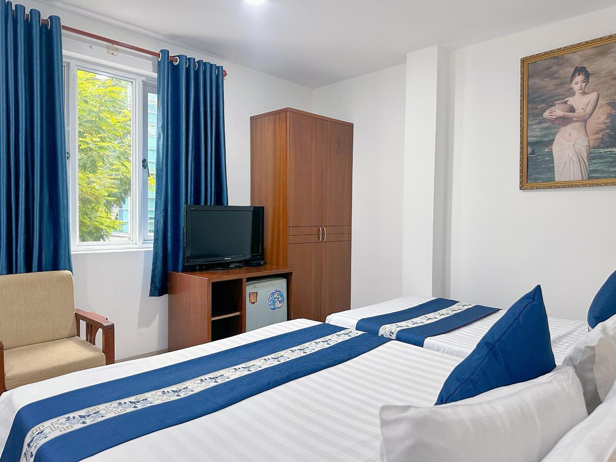 Ruby Star Hotel- Near Ben Thanh Market Хошимин Экстерьер фото